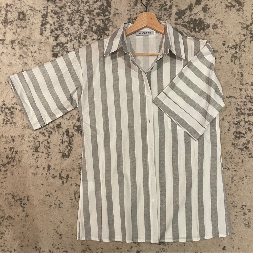 Women’s button-up shirt sleeve
